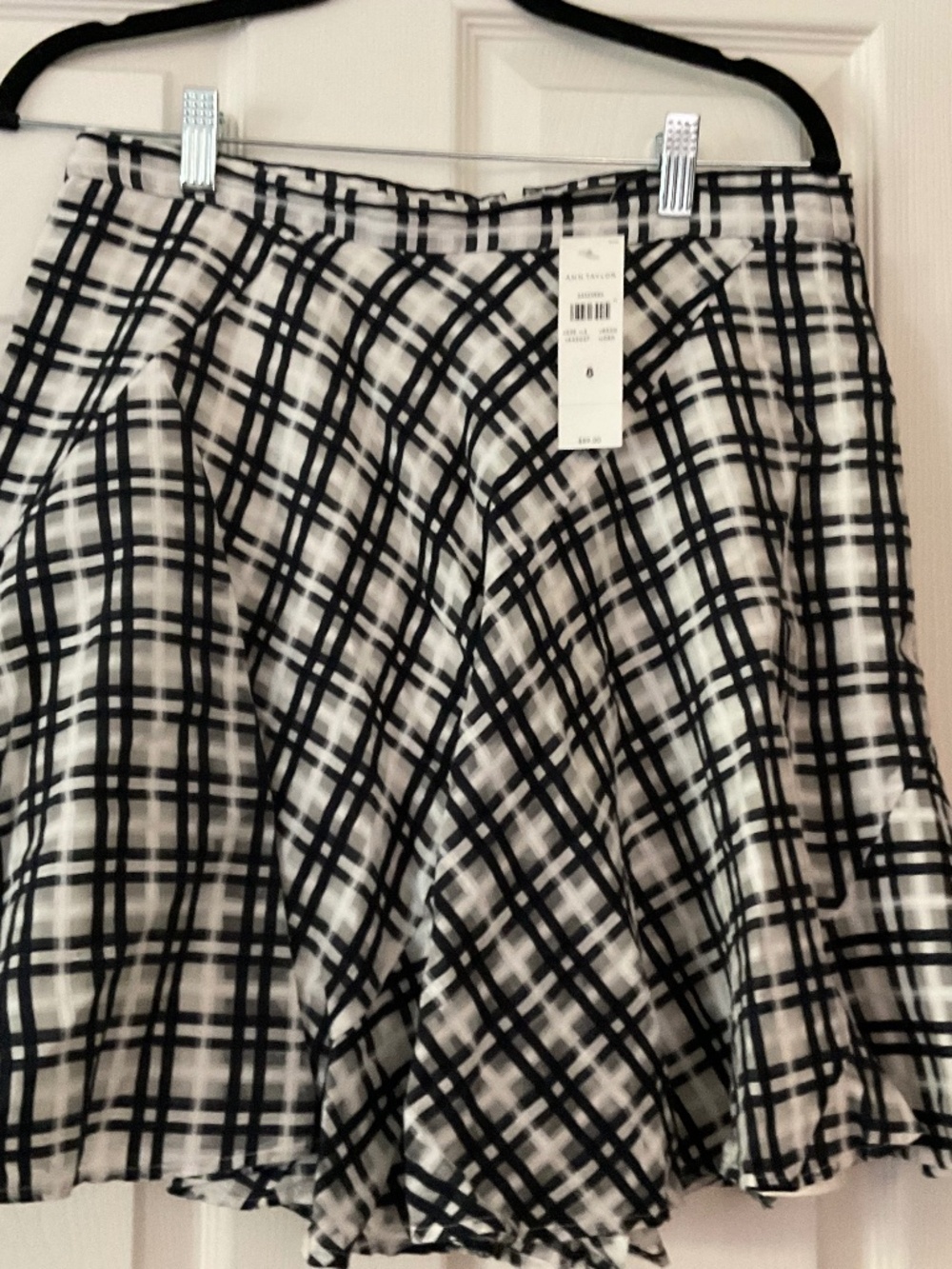 Ann Taylor Skirt size 8 NWT 89